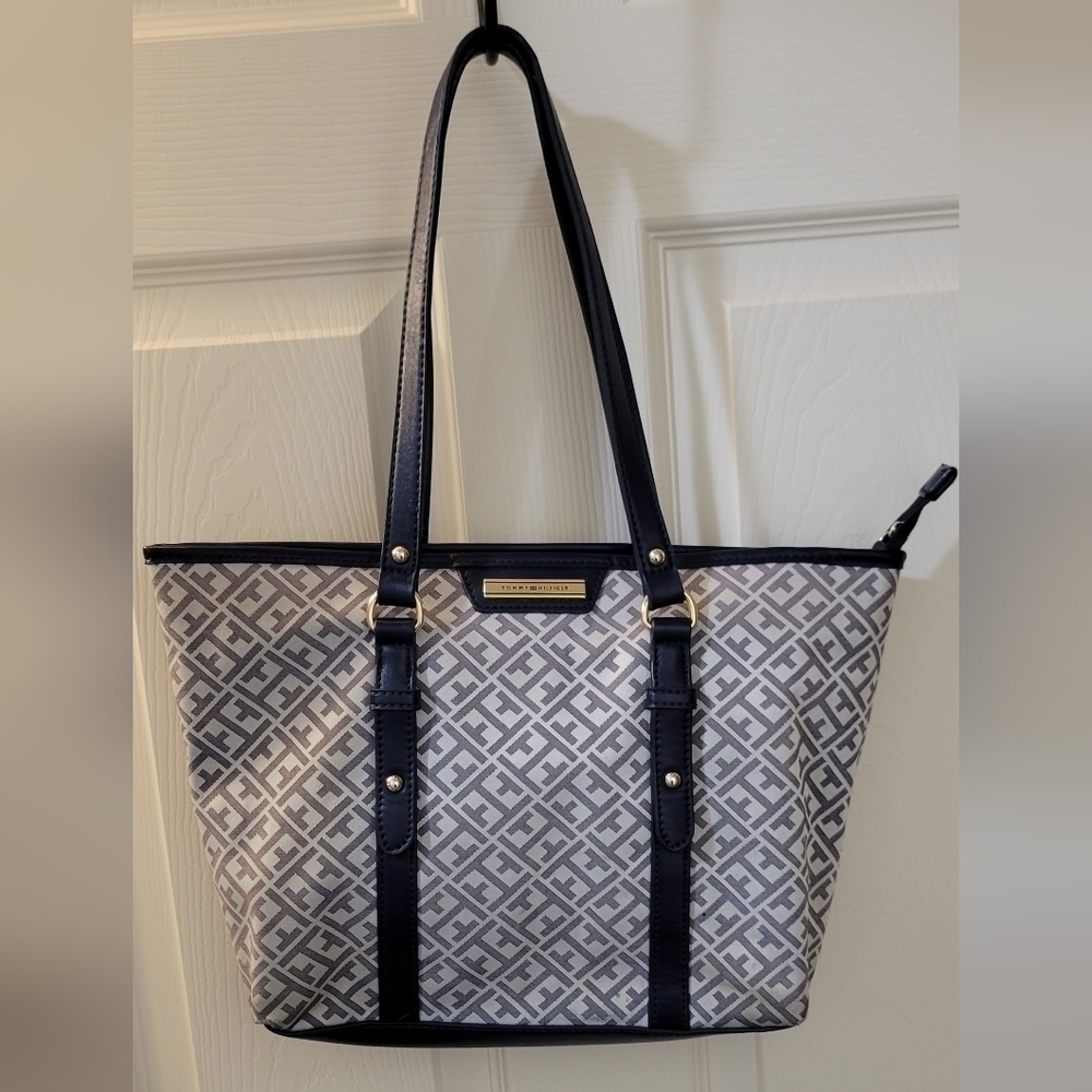 Tommy Hilfiger shoulder bag‎
